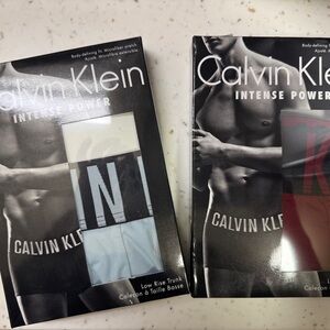Calvin Klein Men's Low Rise Trunk Underwear - Burgundy and Blue
